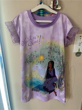 Disney Wish girls' purple 'Watch Us Shine' Nightgown